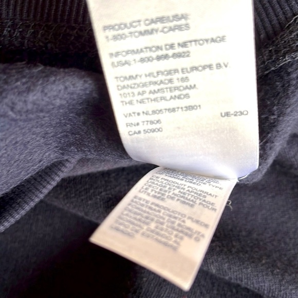 NWT Tommy Hilfiger Men Sweater Size S/P, - Picture 9 of 10